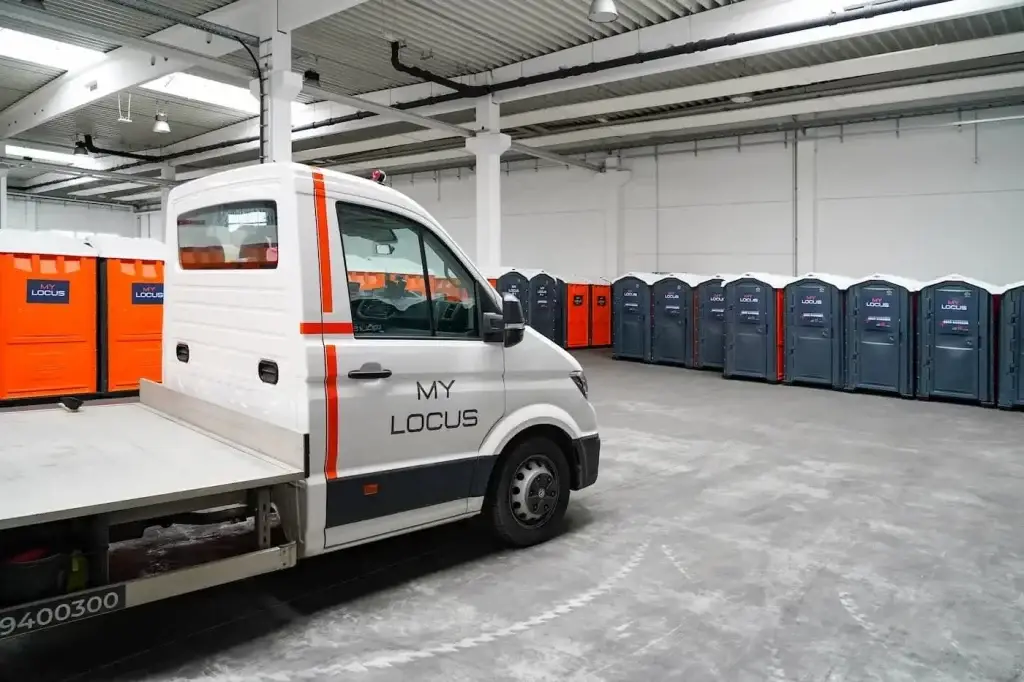 MY LOCUS Event-Toiletten und Servicefahrzeug im Einsatz